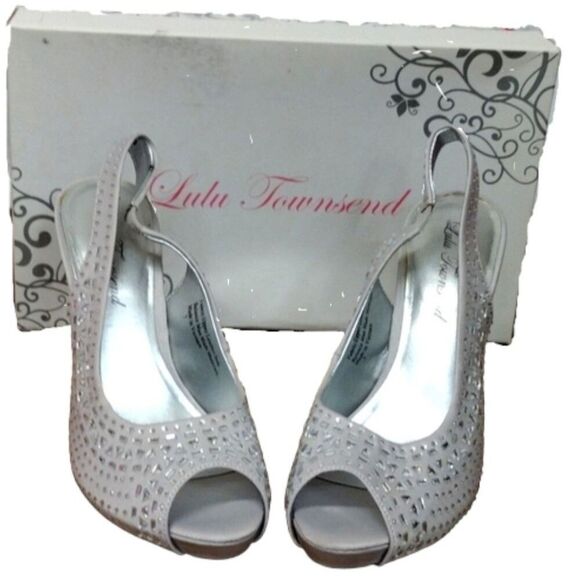 Lulu Townsend Silver Heels size 7! - Picture 1 of 16